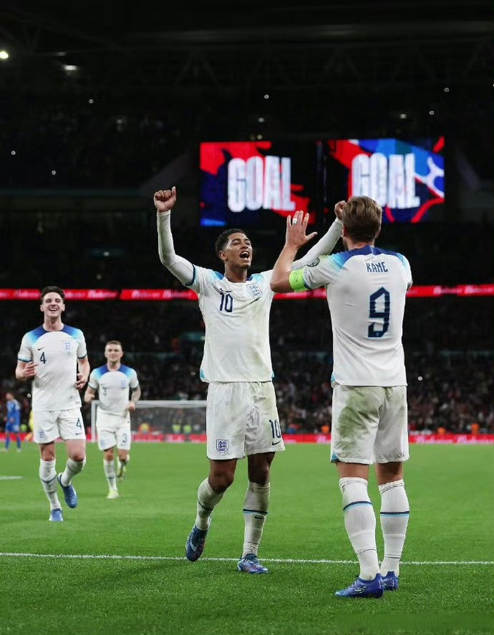 开云体育在线-意大利队在欧预赛中取得胜利晋级下一轮的简单介绍