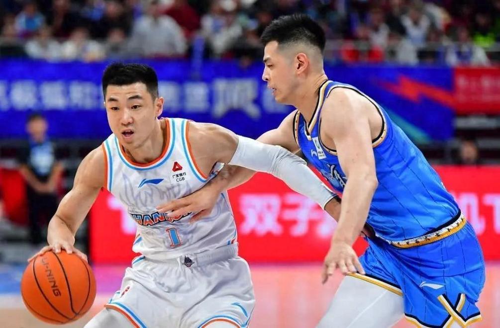开云体育平台APP-福建男篮与北京男篮交锋，胜负悬念继续