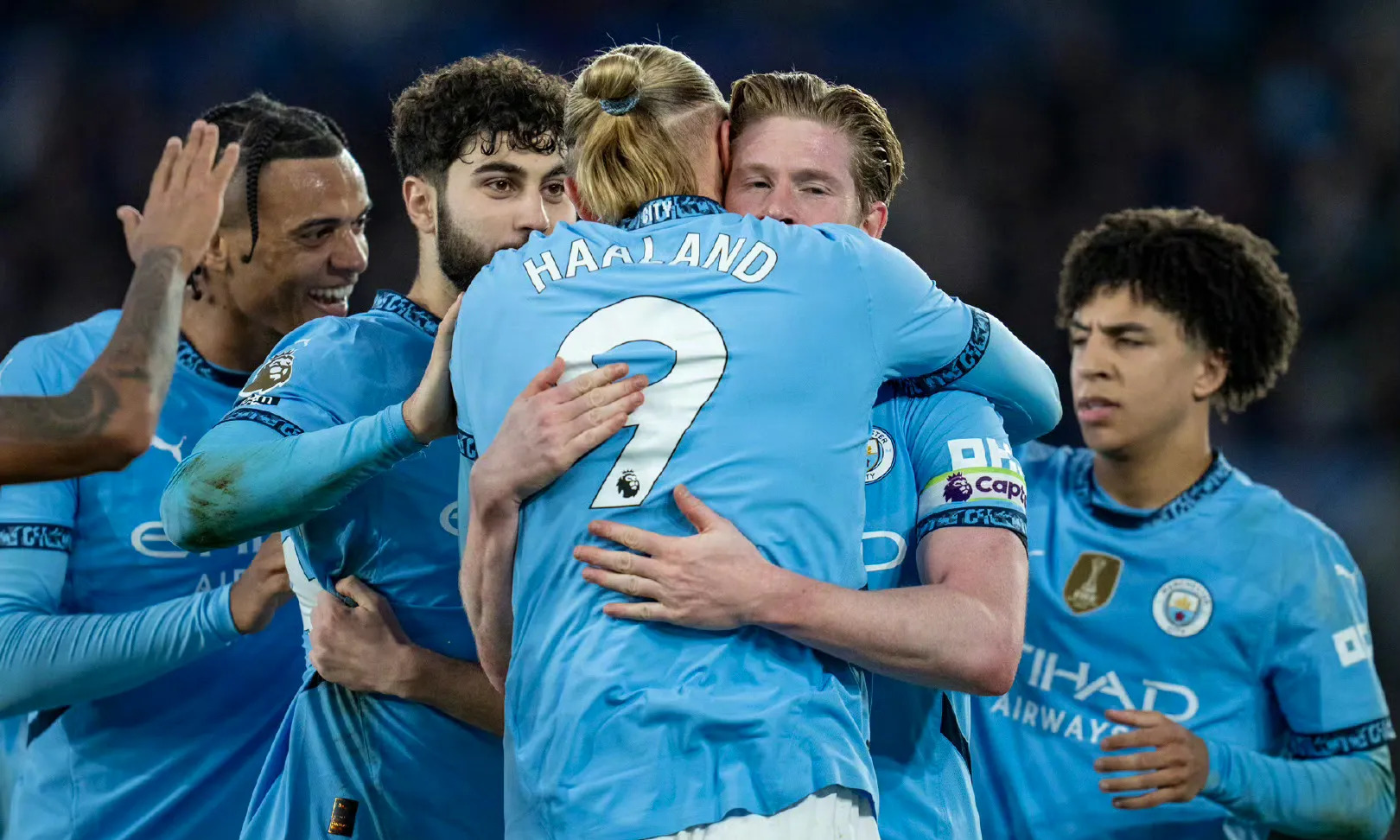 开云平台-曼城客场凭借绝杀，成功击败对手