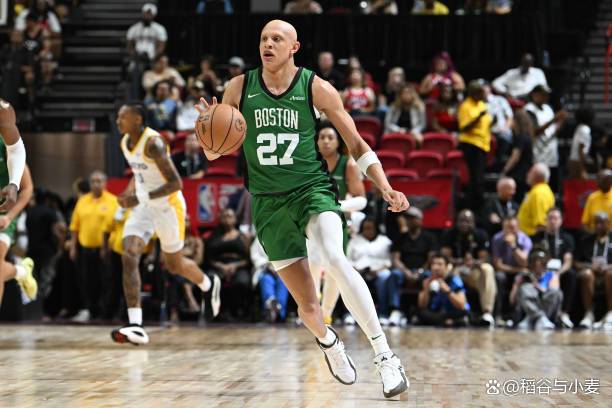 凯尔特人锋线轮换频繁,教练忙碌调整 凯尔特人锋线轮换频繁,教练忙碌调整
