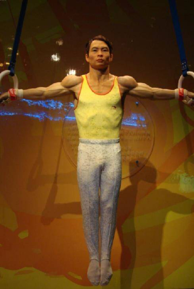 开云体育中国-挑战极限！男子体操高难动作令人惊叹的简单介绍