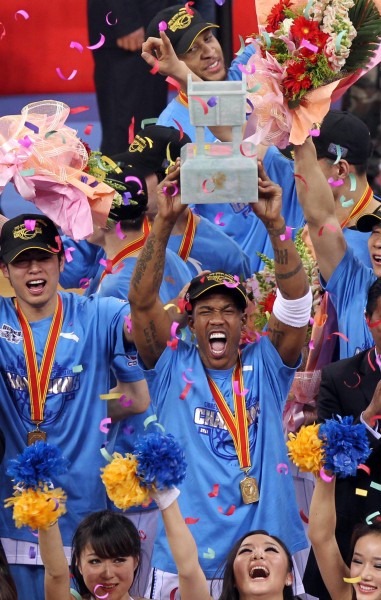 开云下载-非洲篮球联赛决赛今日打响，胜者将捧得奖杯的简单介绍