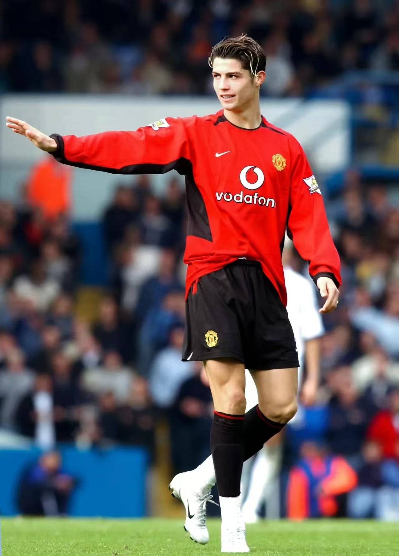 关于汉堡主场胜利,球队士气大增的信息 关于汉堡主场胜利,球队士气大增的信息