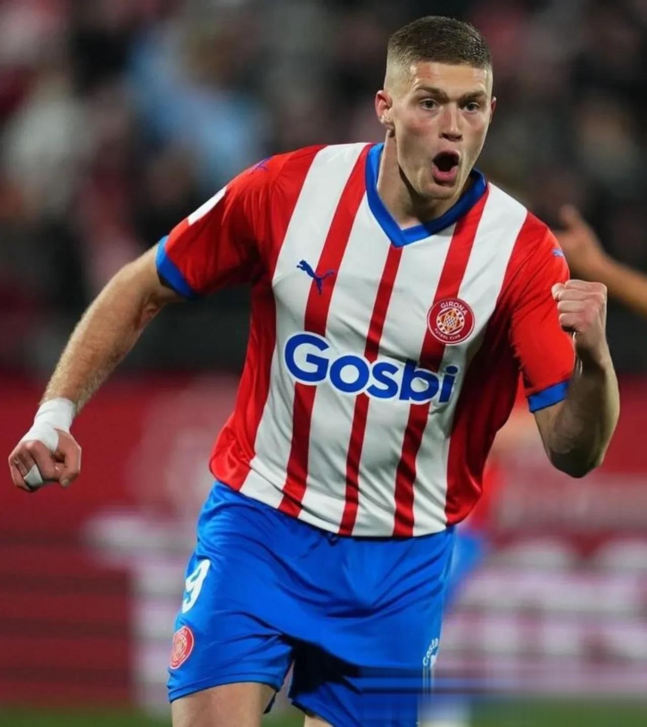 竞技激烈!罗马尼亚战胜乌克兰突围欧洲杯的简单介绍 竞技激烈!罗马尼亚战胜乌克兰突围欧洲杯的简单介绍