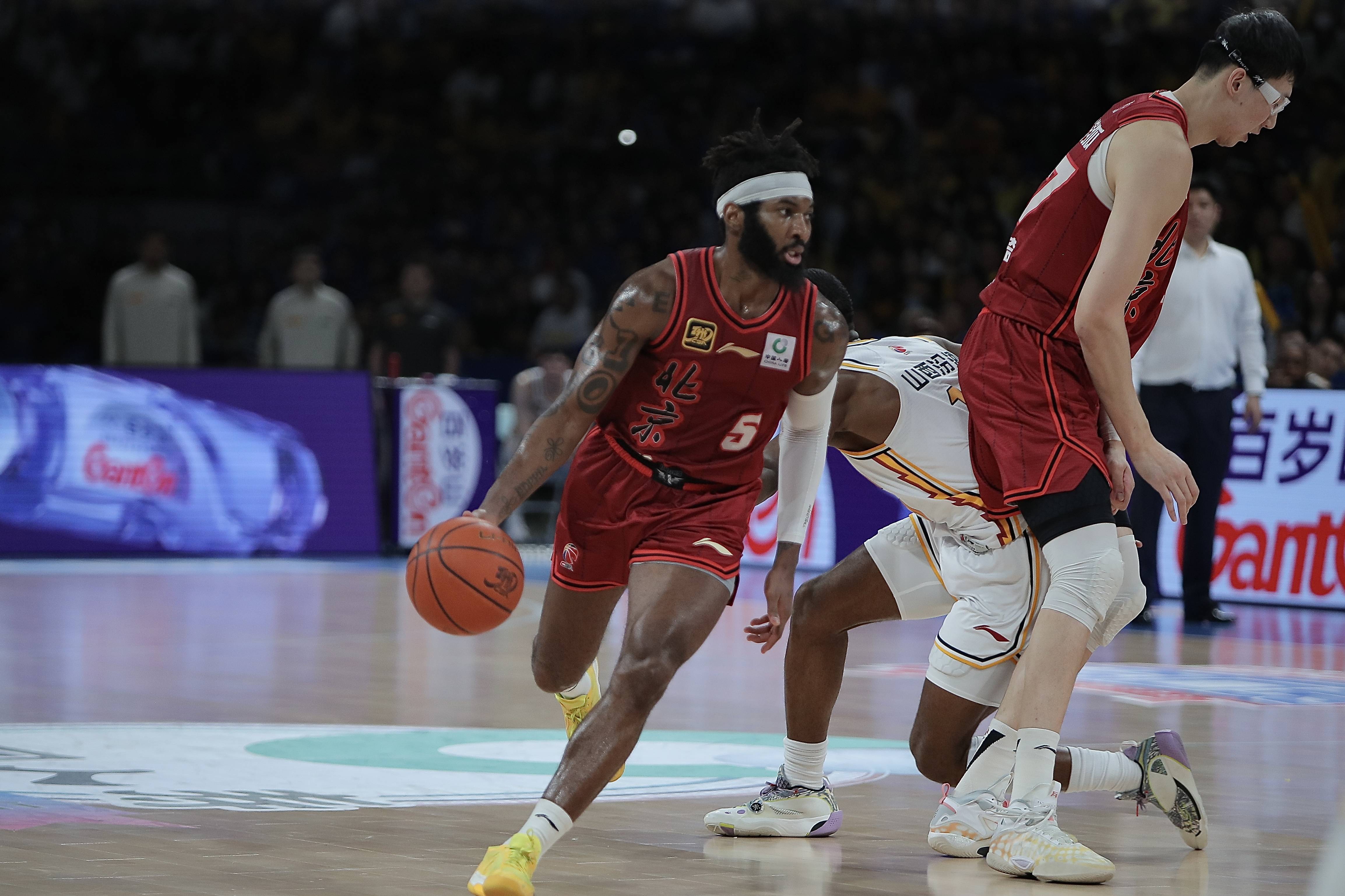 关于广厦队客场胜北控队，稳固领先优势的信息