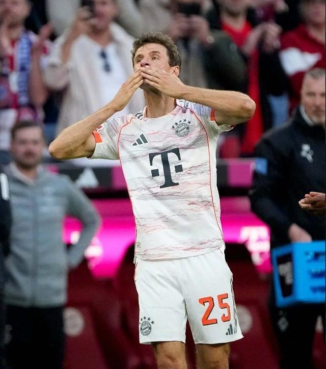 开云平台-拜仁慕尼黑势不可挡，疾步前行向胜利