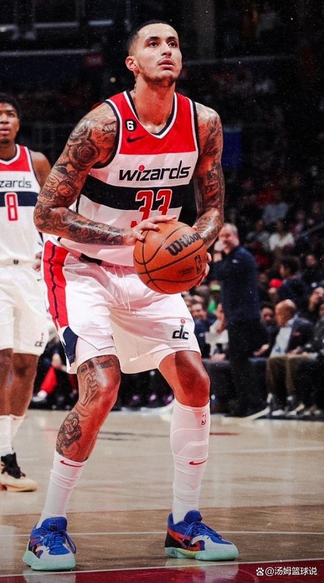 包含勇士力克奇才，库兹马贡献全队最高33分的词条