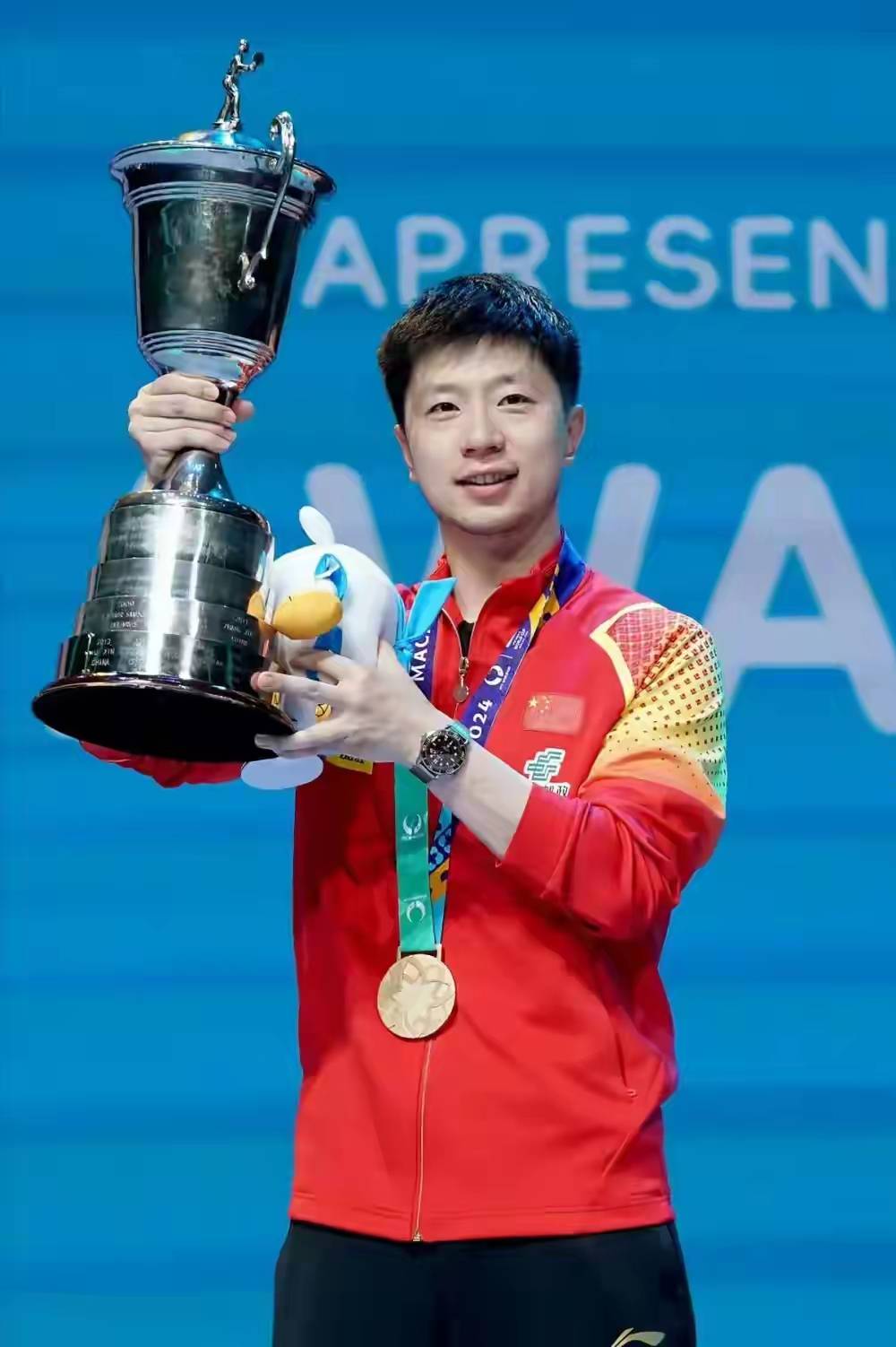 关于韩国乒乓球队逆转奥地利乒乓球队，马龙关键制胜的信息