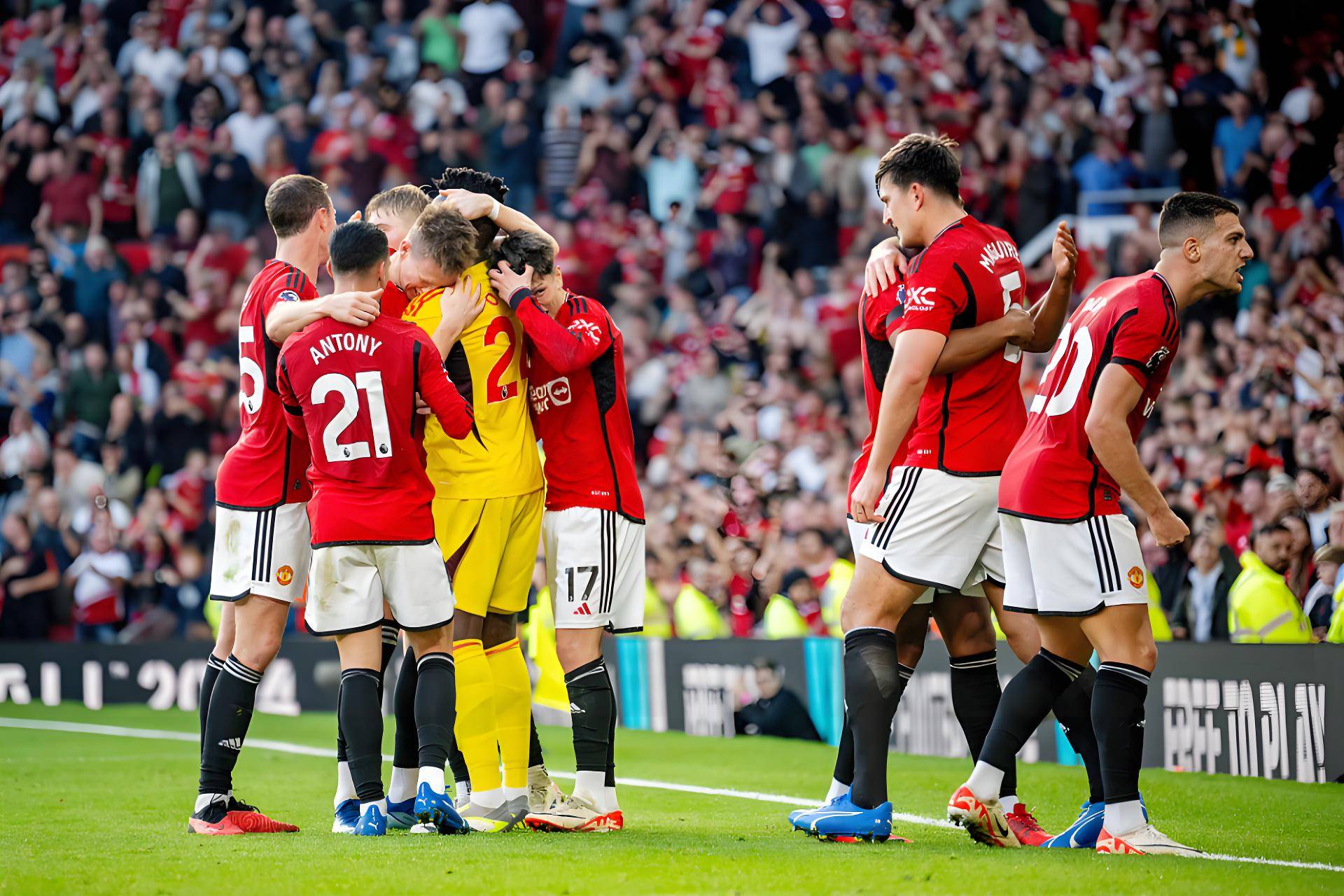 关于球星爆发!英超赛场再现神级操作的信息 关于球星爆发!英超赛场再现神级操作的信息