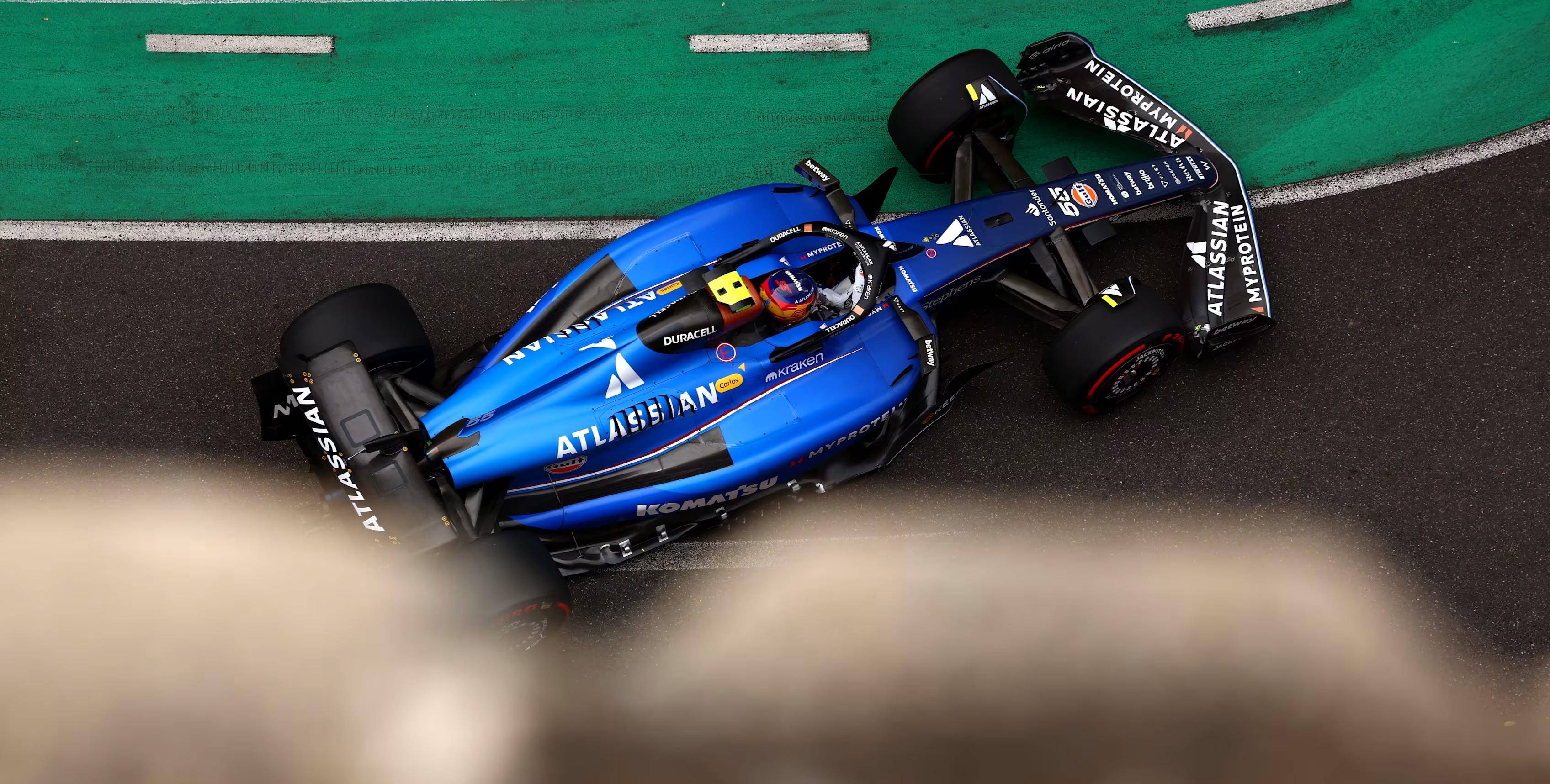 法拉利鏖战威廉姆斯，塞恩斯关键制胜