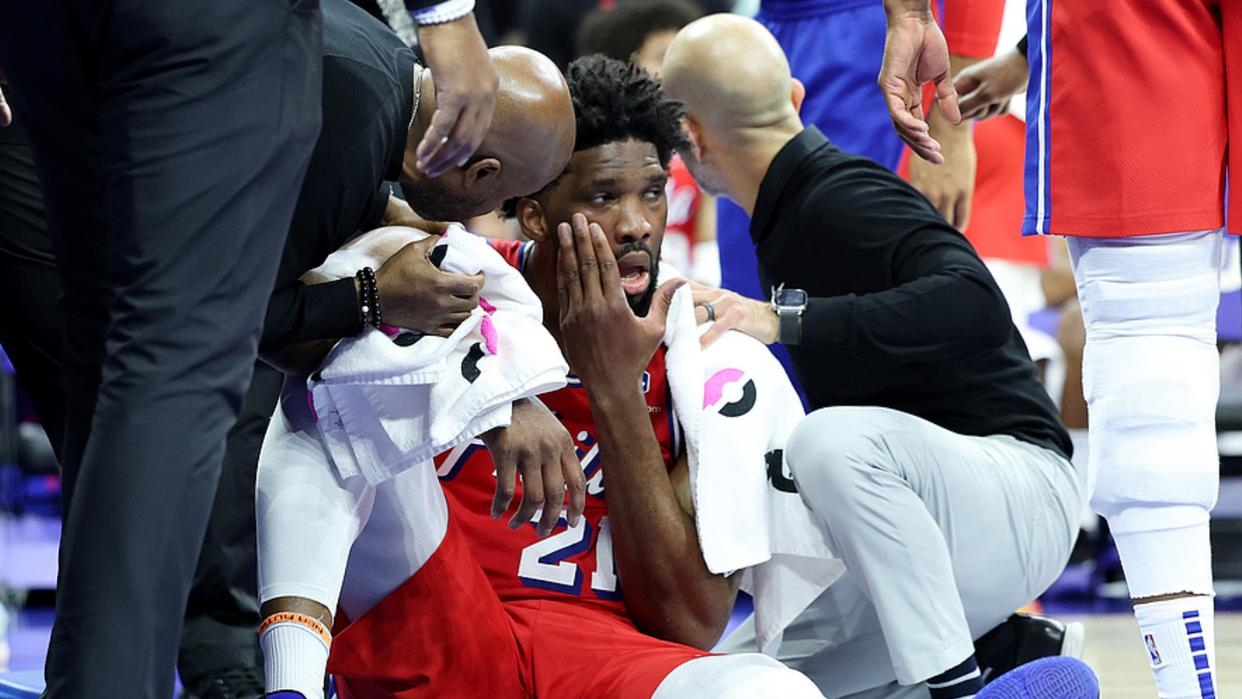 恩比德爆发，独行侠单节拉开76人