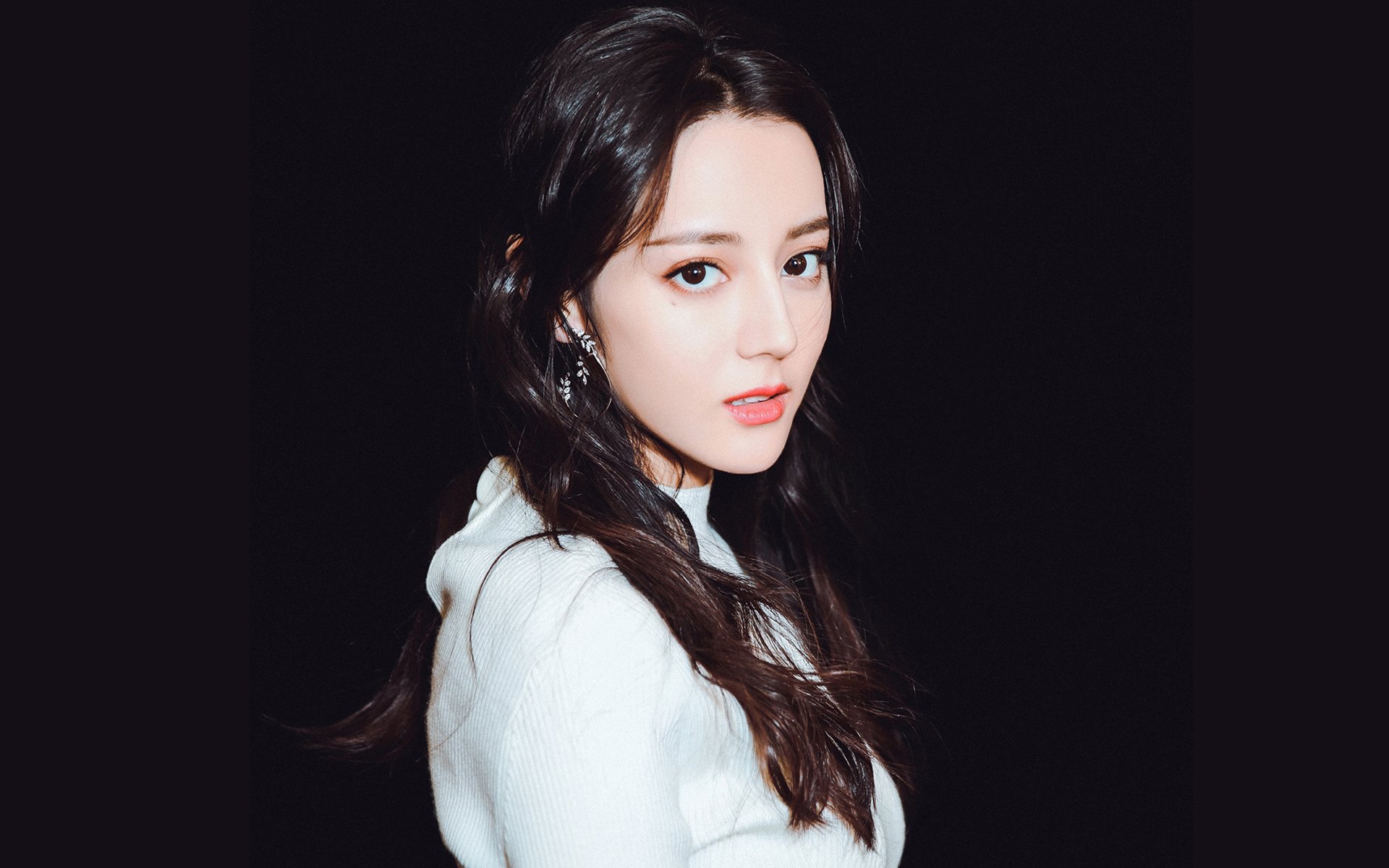 开云体育入口-欧冠篮球淘汰赛焦点战，骑士连续得分狂潮压制新疆队