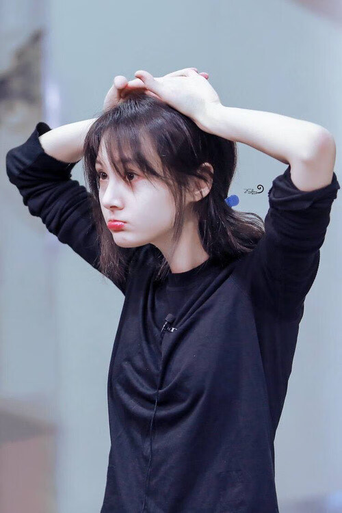 铁幕与孤星,阿森纳防守锁死里昂,李刚仁成为关键先生